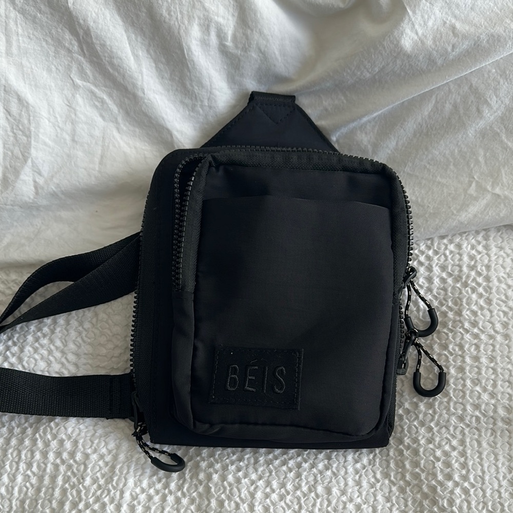 Beis Sling Bag